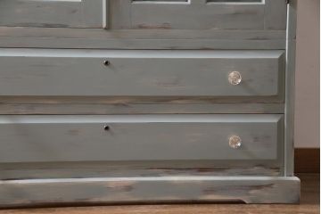 当店リメイク・ペイント　北海道民芸家具　フレンチテイストなグリアージュキャビネット(ワードローブ、洋服タンス、収納棚)(1)(定価約40万円)