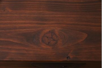 アンティーク家具　和製アンティーク　ヒノキ材　鉄脚付リメイク　すっきりした佇まいの箪笥リビングボード(ローボード、アンティークチェスト、引き出し)