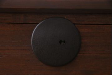 アンティーク家具　和製アンティーク　脚付リメイク　素朴なデザインが魅力的な箪笥リビングボード(ローボード、アンティークチェスト、引き出し)