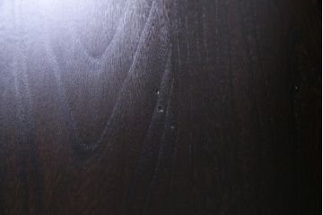 ヴィンテージ家具　イギリスビンテージ　ERCOL(アーコール)　Old Colonial(オールドコロニアル)　ニレ材　気品と風格が漂うカップボード(食器棚、飾り棚)