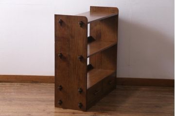 レトロ家具　昭和中期　ナラ材　楔式のデザインがレトロな引き出し付き本棚(飾り棚、収納棚、ディスプレイラック)