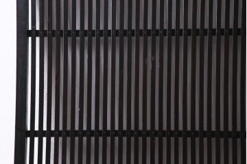 和製アンティーク　大正昭和初期　趣き溢れる佇まいが魅力的な格子戸1枚(建具、引き戸)