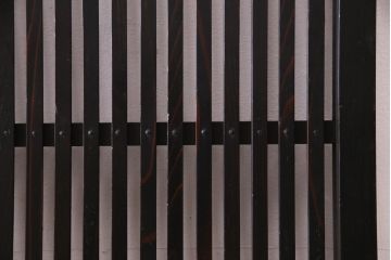 和製アンティーク　大正昭和初期　趣き溢れる佇まいが魅力的な格子戸1枚(建具、引き戸)