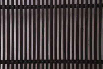 和製アンティーク　大正昭和初期　趣き溢れる佇まいが魅力的な格子戸1枚(建具、引き戸)