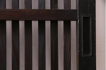 和製アンティーク　大正昭和初期　趣き溢れる佇まいが魅力的な格子戸1枚(建具、引き戸)