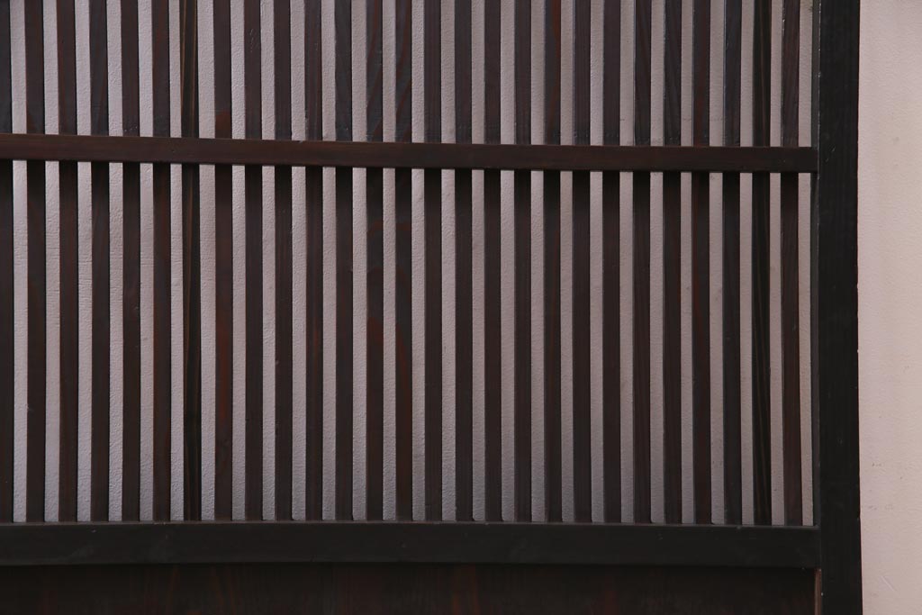 和製アンティーク　大正昭和初期　趣き溢れる佇まいが魅力的な格子戸1枚(建具、引き戸)