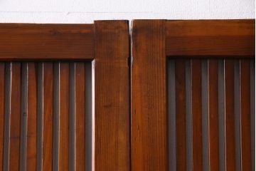 昭和初期　当店オリジナルガラス　黒柿の腰板が目を引く格子戸4枚セット(建具、ガラス帯戸、引き戸)