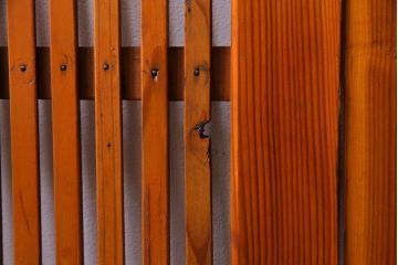 昭和初期　当店オリジナルガラス　黒柿の腰板が目を引く格子戸4枚セット(建具、ガラス帯戸、引き戸)