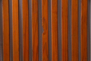 昭和初期　当店オリジナルガラス　黒柿の腰板が目を引く格子戸4枚セット(建具、ガラス帯戸、引き戸)