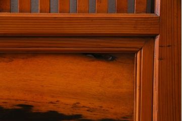 昭和初期　当店オリジナルガラス　黒柿の腰板が目を引く格子戸4枚セット(建具、ガラス帯戸、引き戸)