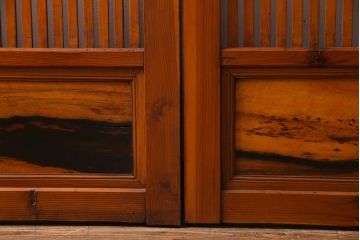 昭和初期　当店オリジナルガラス　黒柿の腰板が目を引く格子戸4枚セット(建具、ガラス帯戸、引き戸)