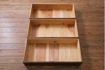 レトロ家具　昭和初期　鉄脚　桐材　上品なレトロスタイルに合うリメイクリビングボード(テレビ台、衣装箪笥)(1)