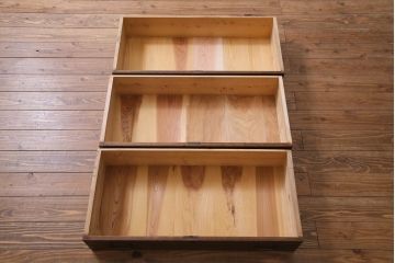 レトロ家具　昭和初期　鉄脚　桐材　上品なレトロスタイルに合うリメイクリビングボード(テレビ台、衣装箪笥)(2)