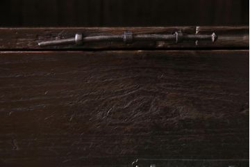 アンティーク家具　古民具リメイク　桐材製　かくし付き　重厚な雰囲気漂う観音開きの箪笥サイドボード(収納棚、戸棚)