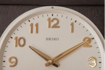 アンティーク雑貨　昭和期　SEIKO(セイコー)　30DAY　ゼンマイ式　金色の文字がシックな振り子時計(柱時計、掛け時計)