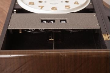 アンティーク雑貨　昭和期　SEIKO(セイコー)　30DAY　ゼンマイ式　金色の文字がシックな振り子時計(柱時計、掛け時計)