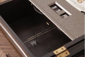 アンティーク雑貨　昭和期　SEIKO(セイコー)　30DAY　ゼンマイ式　金色の文字がシックな振り子時計(柱時計、掛け時計)