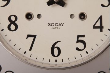 アンティーク雑貨　昭和期　SEIKO(セイコー)　30DAY　ゼンマイ式　シルバーカラーが上品な振り子時計(柱時計、掛け時計)