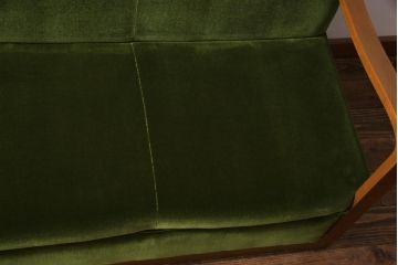 レトロ家具　昭和レトロ　カバ材　ノスタルジックな雰囲気が漂う3人掛けソファ