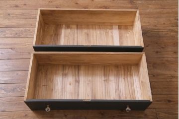 ペイント家具　シャビーシックな空間に馴染むアンティークチェスト(ローチェスト、引き出し)