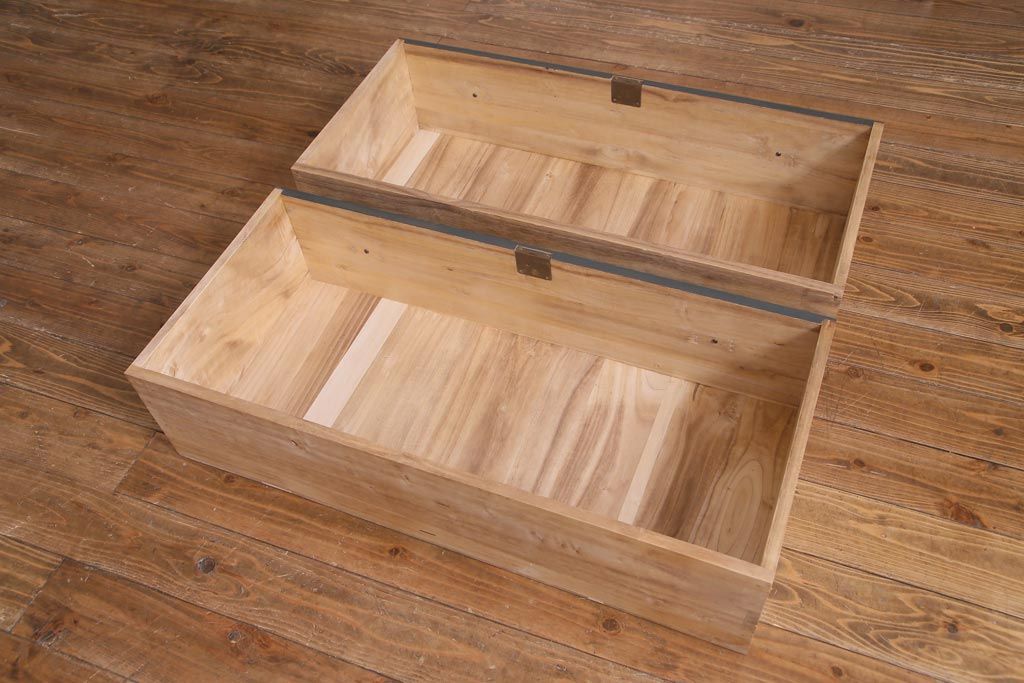 ペイント家具　シャビーシックな空間に馴染むアンティークチェスト(ローチェスト、引き出し)