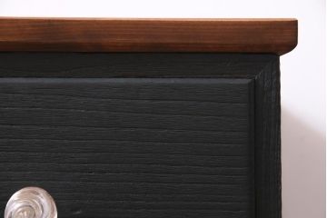 ペイント家具　シャビーシックな空間に馴染むアンティークチェスト(ローチェスト、引き出し)