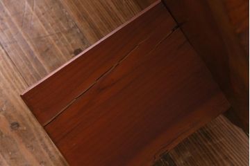 ヴィンテージ家具　ビンテージ　ケヤキ一枚板　重厚感漂う厚みのある天板の座卓(センターテーブル)