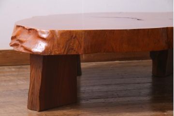 ヴィンテージ家具　ビンテージ　ケヤキ一枚板　重厚感漂う厚みのある天板の座卓(センターテーブル)