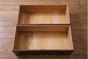 和製アンティーク　リメイク家具　前板欅材　漆塗り　渋くて品のある時代箪笥ローボード(テレビボード、引き出し)(1)