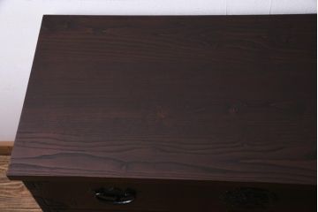 中古　伝統民芸　岩谷堂箪笥　天板リメイク・栗無垢材　重厚かつ上品な佇まいが魅力的な衣装箪笥(リビングボード、チェスト)