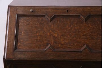アンティーク家具 イギリスアンティーク オーク材 上手物 ジャコビアン様式 品格あふれる佇まいが素敵なライティングビューロー(簿記机、在宅ワーク、在宅用ワークデスク)