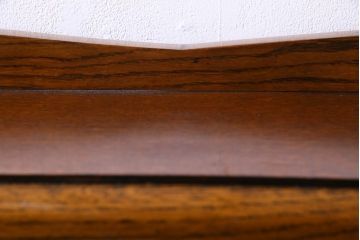 アンティーク家具　イギリスアンティーク　オーク材　クラシカルな意匠がお洒落なブックケース(本箱、収納棚、飾り棚)