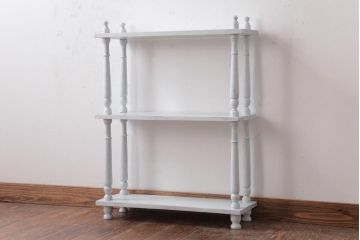 アンティーク家具　イギリスアンティーク　ガーリーなお部屋づくりに活躍するペイントオープンラック(飾り棚)