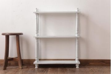 アンティーク家具　イギリスアンティーク　ガーリーなお部屋づくりに活躍するペイントオープンラック(飾り棚)