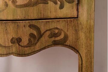 アンティーク雑貨　中古　フランス輸入家具　小振りなサイズが可愛らしい花台(サイドテーブル、サイドチェスト)