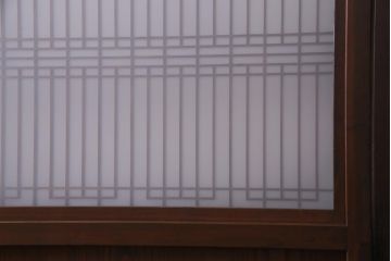 和製アンティーク　昭和初期　杉材　組子入り　ダイナミックな木目が魅力的な板戸(引き戸、建具)4枚セット