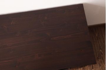 アンティーク家具　和製アンティーク　 脚付き　箪笥リメイク　鋲と大きな丸金具が印象的なリビングボード(アンティークチェスト、テレビ台)