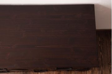 アンティーク家具　和製アンティーク　 脚付き　箪笥リメイク　金具が引き立つシンプルなデザインのリビングボード(アンティークチェスト、テレビ台)