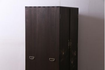 ヴィンテージ家具　ビンテージ　総桐材　漆絵　しっとりとした雰囲気が品のあるワードローブ(洋服タンス)