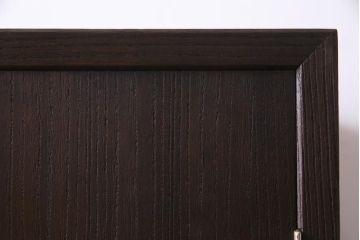 ヴィンテージ家具　ビンテージ　総桐材　漆絵　しっとりとした雰囲気が品のあるワードローブ(洋服タンス)