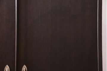 ヴィンテージ家具　ビンテージ　総桐材　漆絵　しっとりとした雰囲気が品のあるワードローブ(洋服タンス)