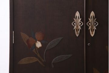 ヴィンテージ家具　ビンテージ　総桐材　漆絵　しっとりとした雰囲気が品のあるワードローブ(洋服タンス)