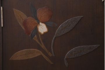 ヴィンテージ家具　ビンテージ　総桐材　漆絵　しっとりとした雰囲気が品のあるワードローブ(洋服タンス)