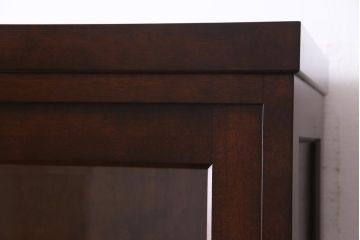 中古　松本民芸家具　引き戸が和の雰囲気を漂わせるK-3型食器棚(戸棚、収納棚、キャビネット)(定価約63万7千円)