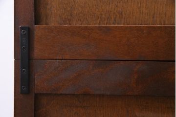 中古　松本民芸家具　引き戸が和の雰囲気を漂わせるK-3型食器棚(戸棚、収納棚、キャビネット)(定価約63万7千円)