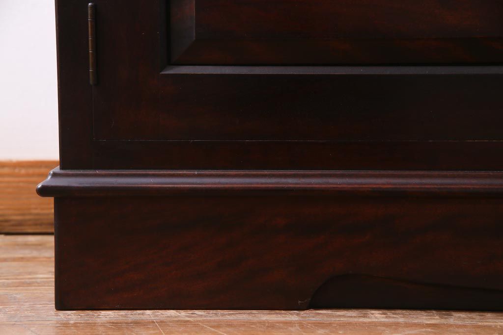 中古　九州民芸家具　上品で使い勝手の良い食器棚(キャビネット、収納棚)