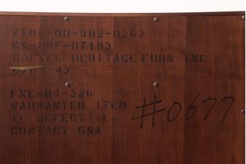 ヴィンテージ家具　アメリカビンテージ　DREXEL HERITAGE(ドレクセルヘリテイジ)　RISHEL　ナイトテーブル(サイドテーブル)