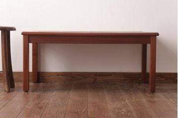 ビンテージ家具　デンマーク製　TOFTEN社　オリエンタルなタイルトップがおしゃれなコーヒーテーブル(センターテーブル)