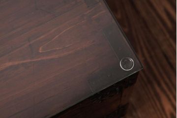 和製アンティーク　ガラス天板　鉄脚　箪笥を現代のお部屋でも楽しめるリメイクローテーブル(センターテーブル)