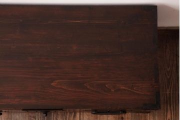 和製アンティーク　ガラス天板　鉄脚　箪笥を現代のお部屋でも楽しめるリメイクローテーブル(センターテーブル)